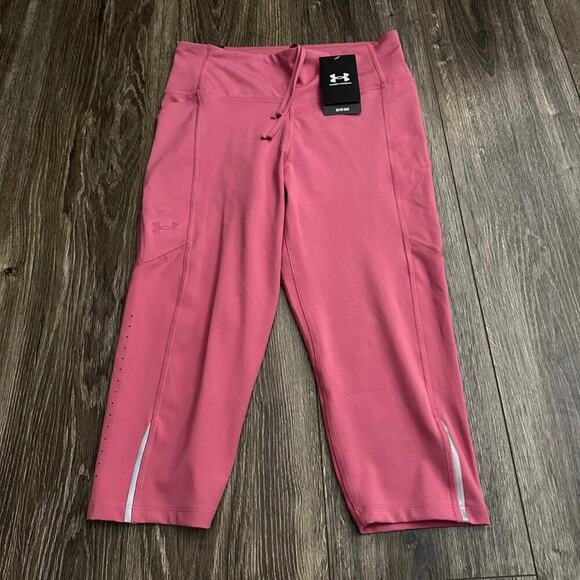 Under Armour Pants - Under Armour Fitted High Rise Capri size Medium